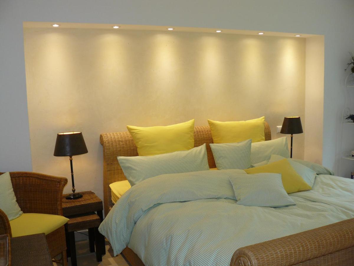 Gaestehaus Ina-Maria, Apartments Obernhof ภายนอก รูปภาพ