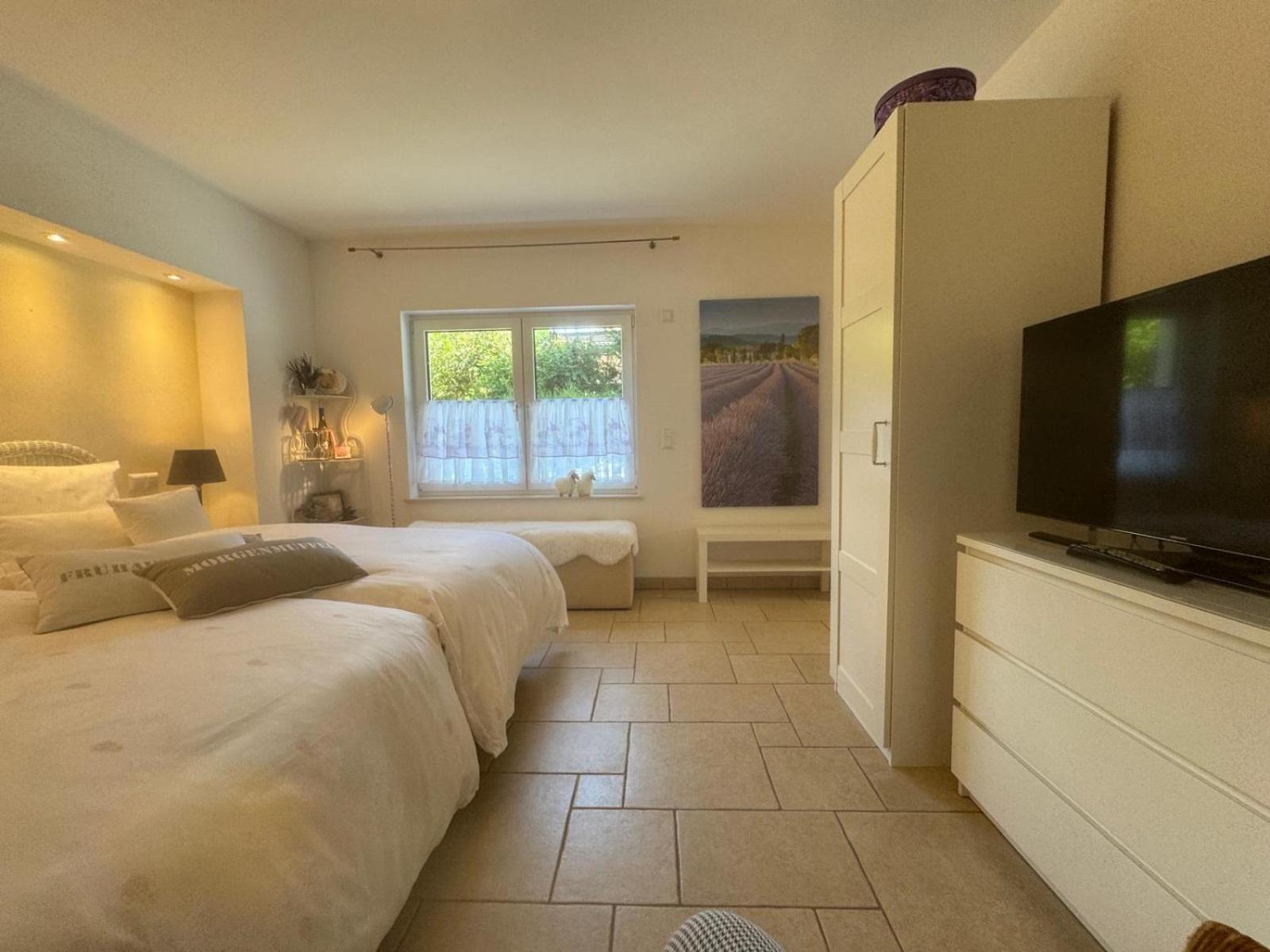 Gaestehaus Ina-Maria, Apartments Obernhof ภายนอก รูปภาพ